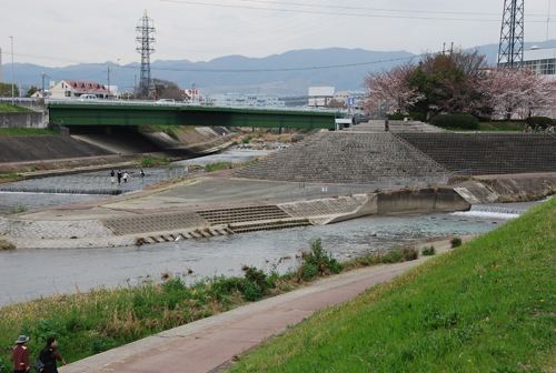 安威川と茨木川の合流