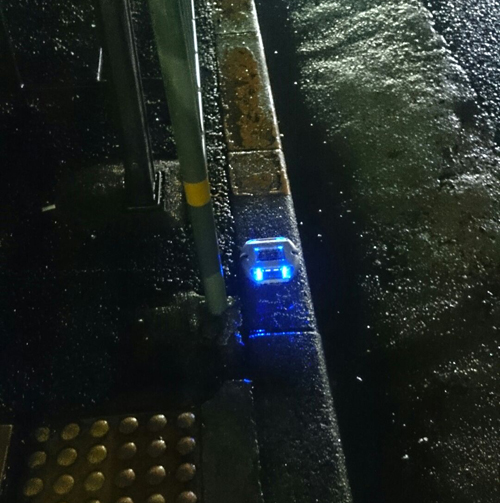 産業道路のブルーのライト２