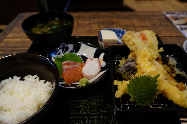 天ぷらとよのランチ定食