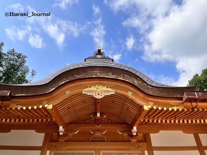 0827茨木神社新しい本殿20220828111830