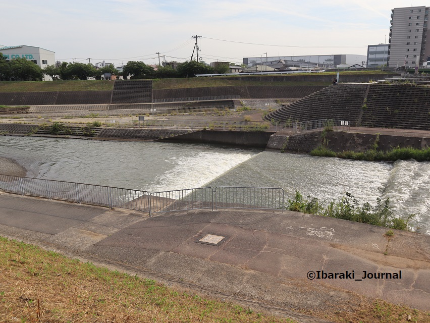 0704安威川と茨木川の合流のところIMG_0321