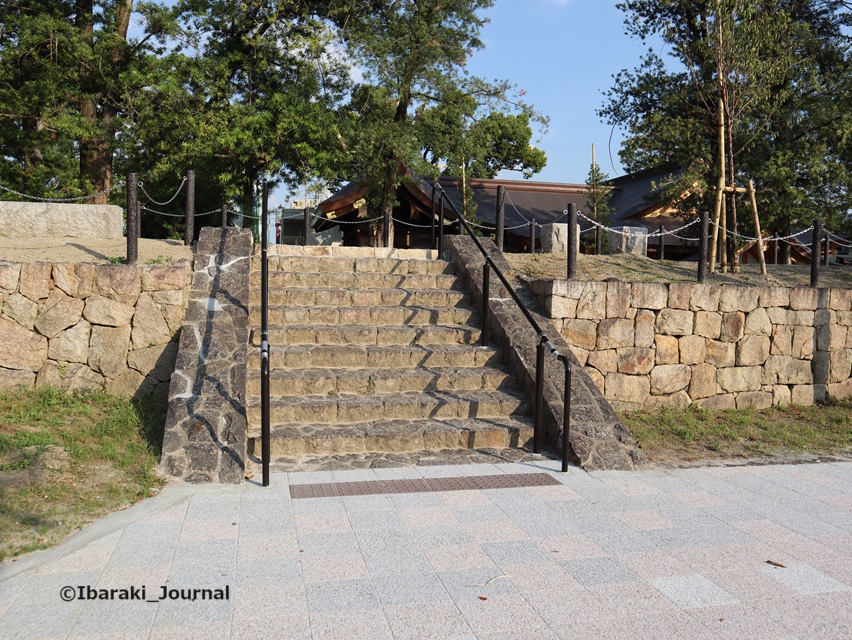 1024-18元茨木川緑地と上の道との階段IMG_2491