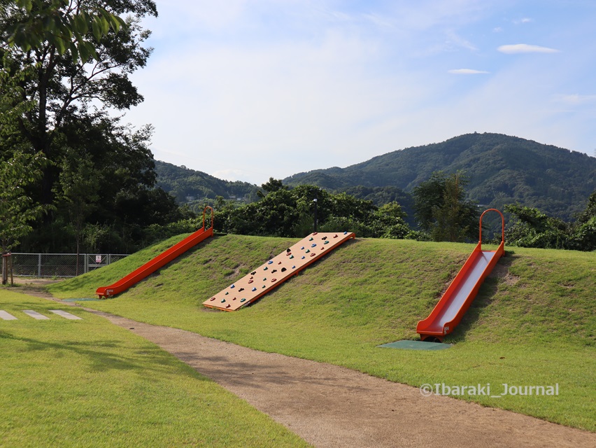 19-0708ダムパークいばきた生保半島さくら公園遊具IMG_6076