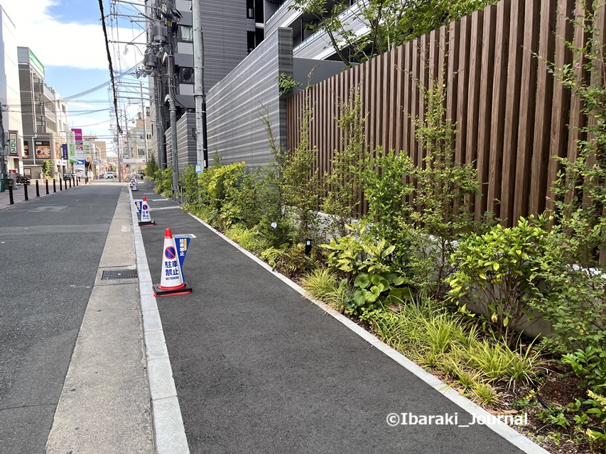 阪急茨木ライザップ予定場所から南の方20240827114951