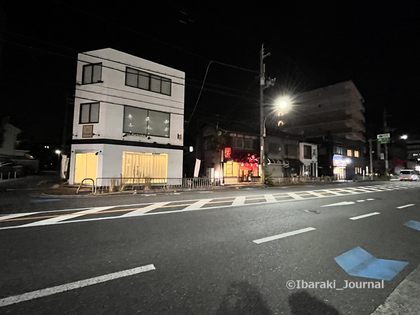 0930産業道路沿い24時間スイーツ販売店20241001073945