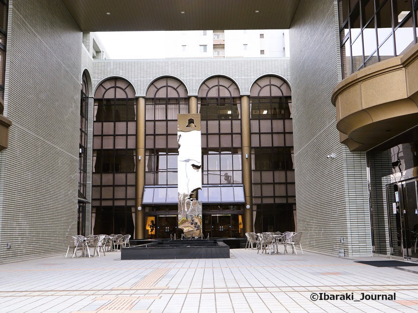 0223クリエイトセンター中庭IMG_8261