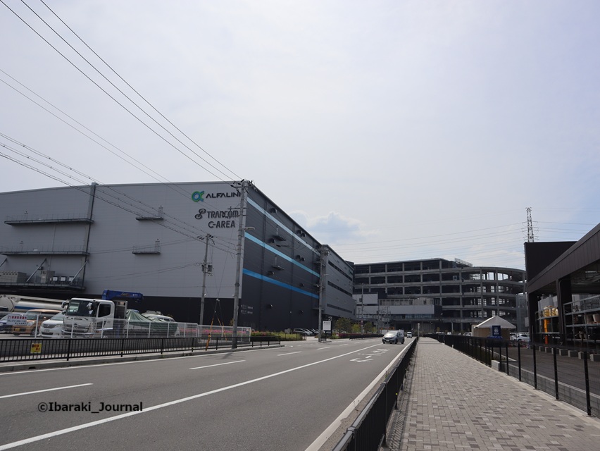3-0501ビバホーム南側道路IMG_9174