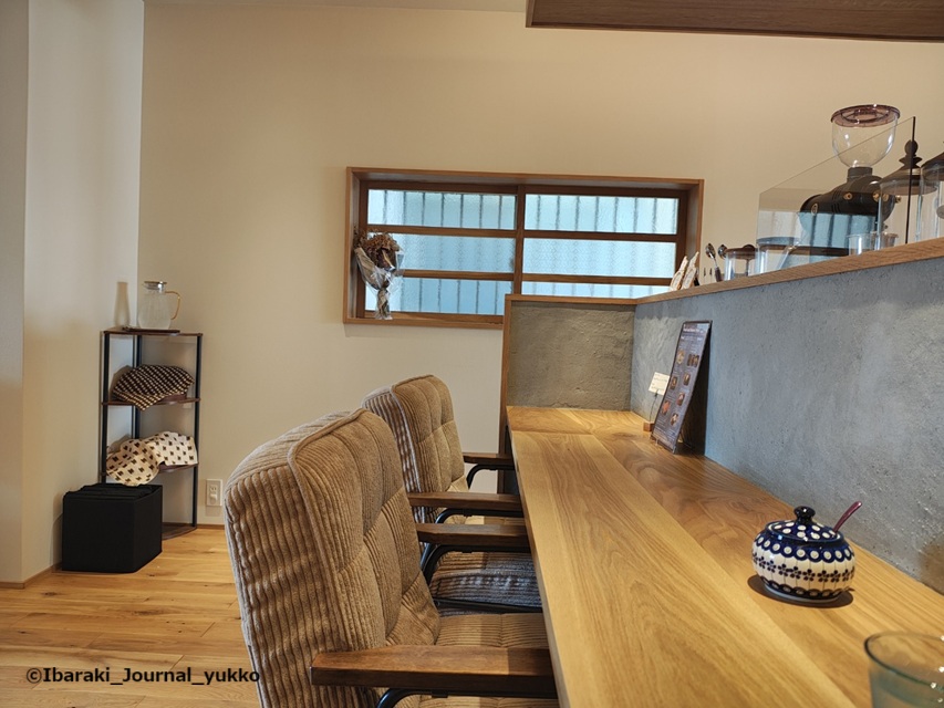 0824ゴリラーズ珈琲店内カウンター席横からIMG_20250824_145033492_HDR