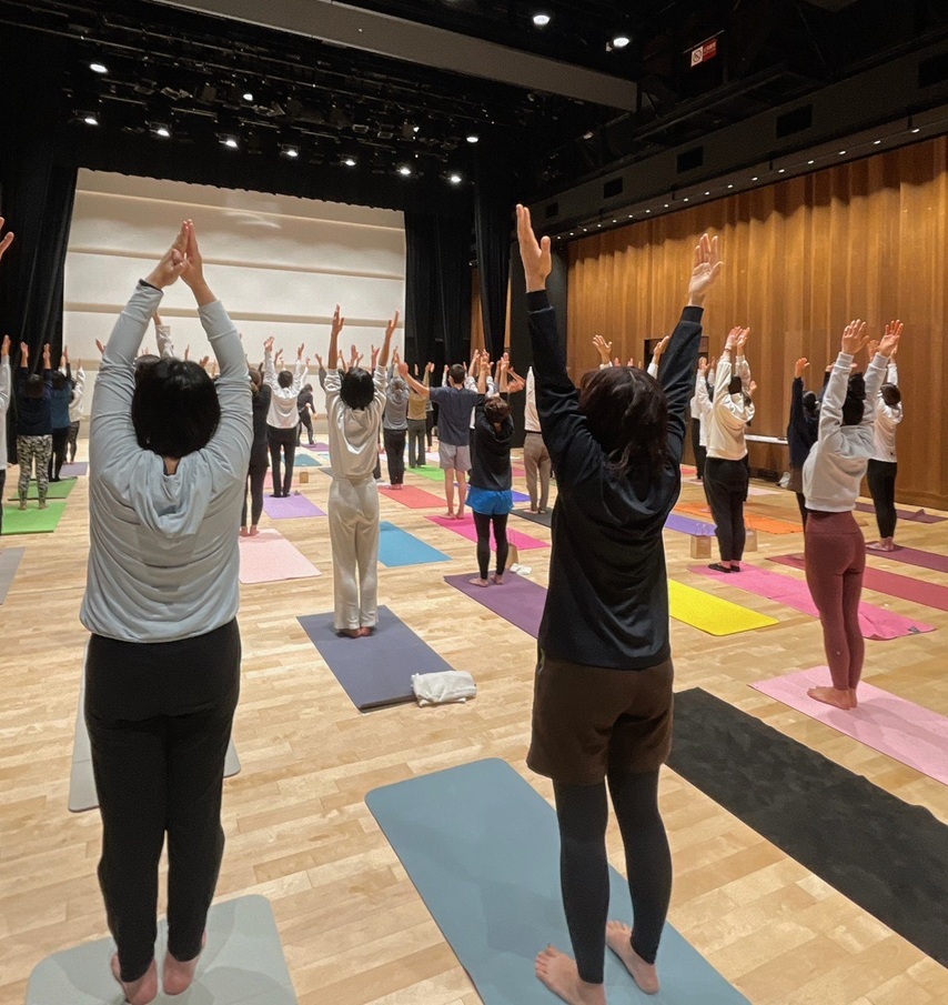 0104ヨガの様子image_123650291 (1)