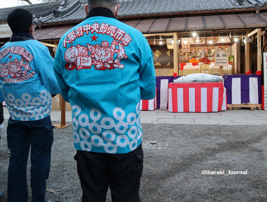 0109茨木神社十日戎マグロ奉納３IMG_0673