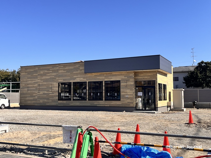 0110鮎川のモスバーガー工事中IMG_8267