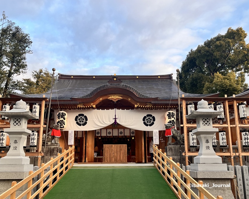 0109茨木神社本殿IMG_8236