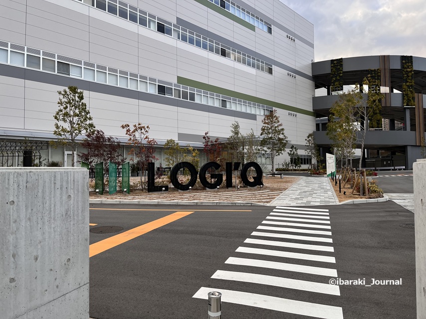 1231丑寅のLOGI'Q外観IMG_9592