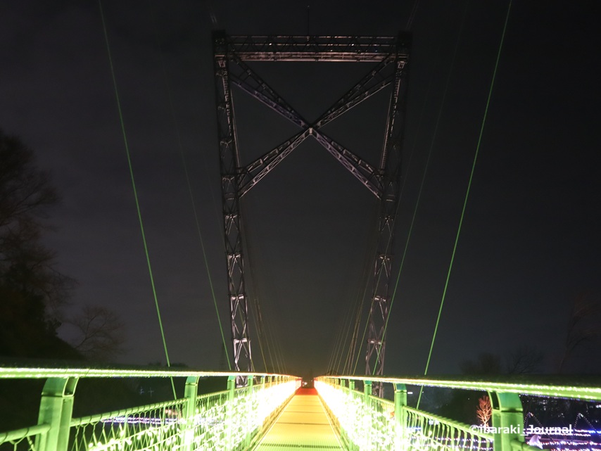 1224GODASブリッジ空に向かって伸びているIMG_0592