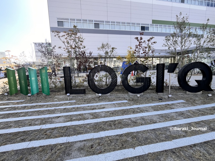 0118logiqサインのところ2IMG_8463.JPG