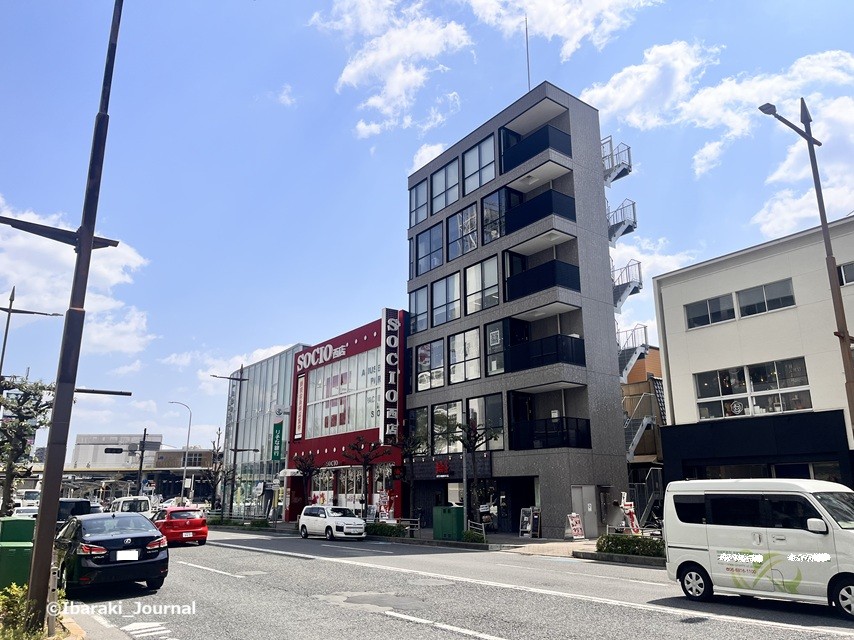 0402JR茨木前エキスポロード駅向きIMG_9724