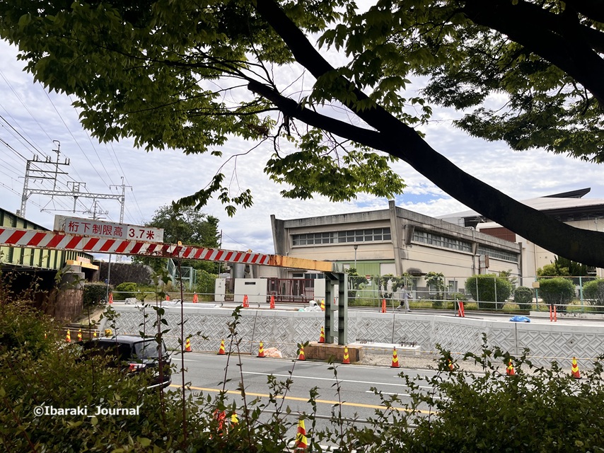 0523新庄ガード歩道反対側から見るIMG_0846