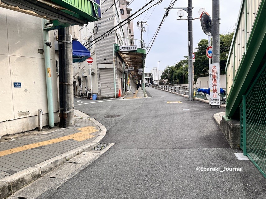0606茨木駅前商店街から茨木駅東側のほうIMG_1202