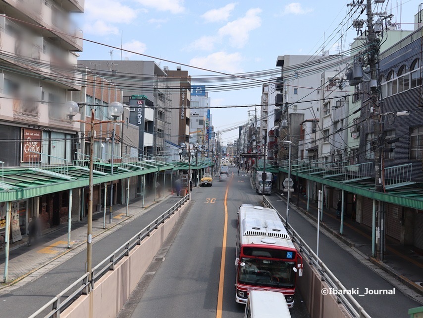 0402-0601編集中央通りを歩道橋から見る20260601100227.jpg