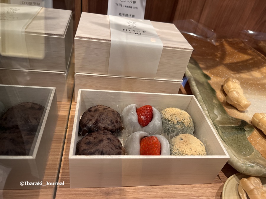 0428鼓月の月とうさぎのショーケースIMG_0396.jpg