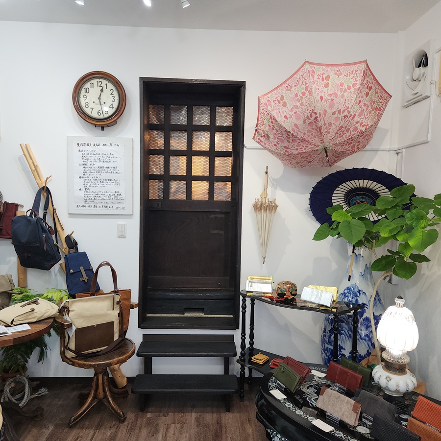 renaさんksさん投稿写真店内kondoさん18901