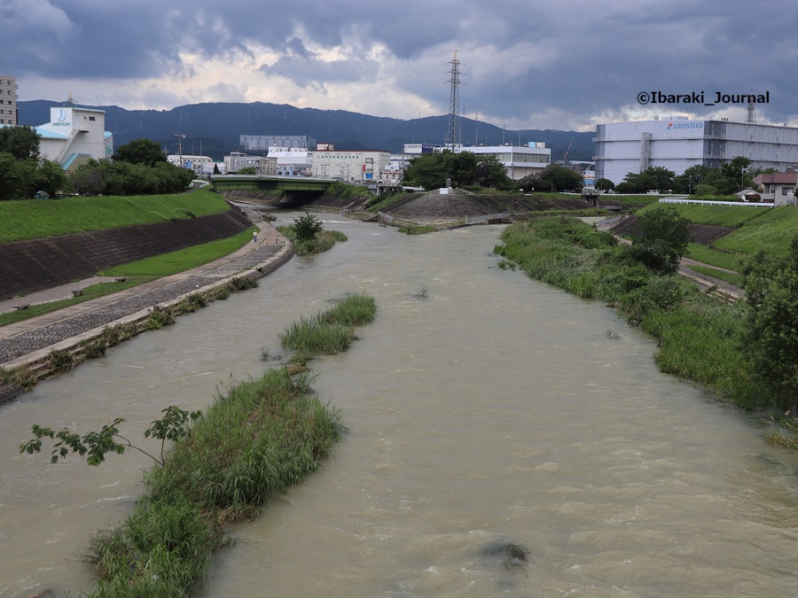 0702安威川を西河原新橋から見るIMG_1474