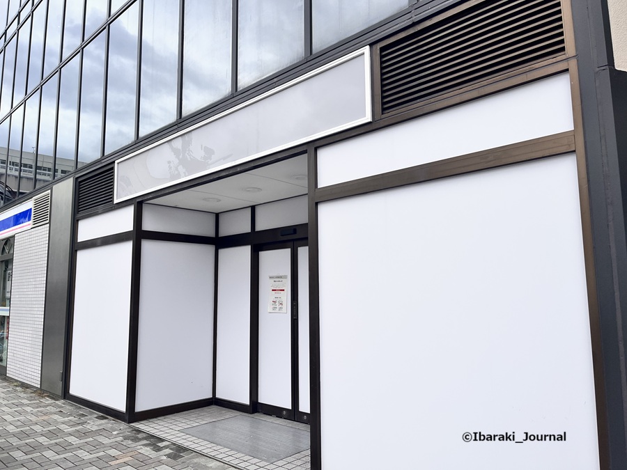0816阪急のセカンドストリート閉店してるIMG_2601