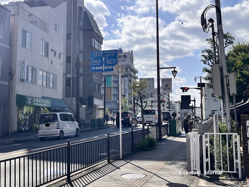 kk0922茨木神社前の坂道西向きIMG_3230.jpg